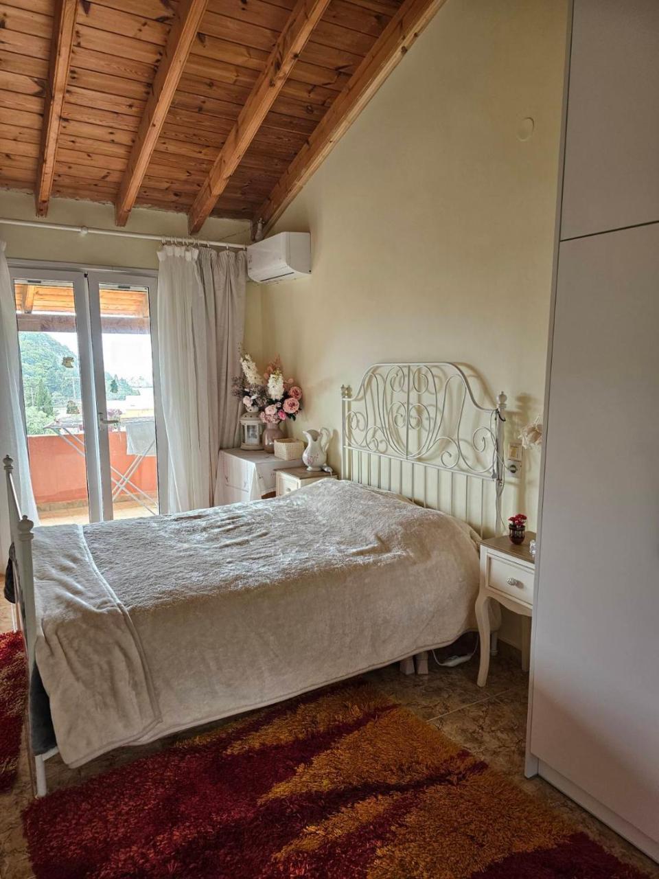 Arianna Apartments  Arianna Apartments