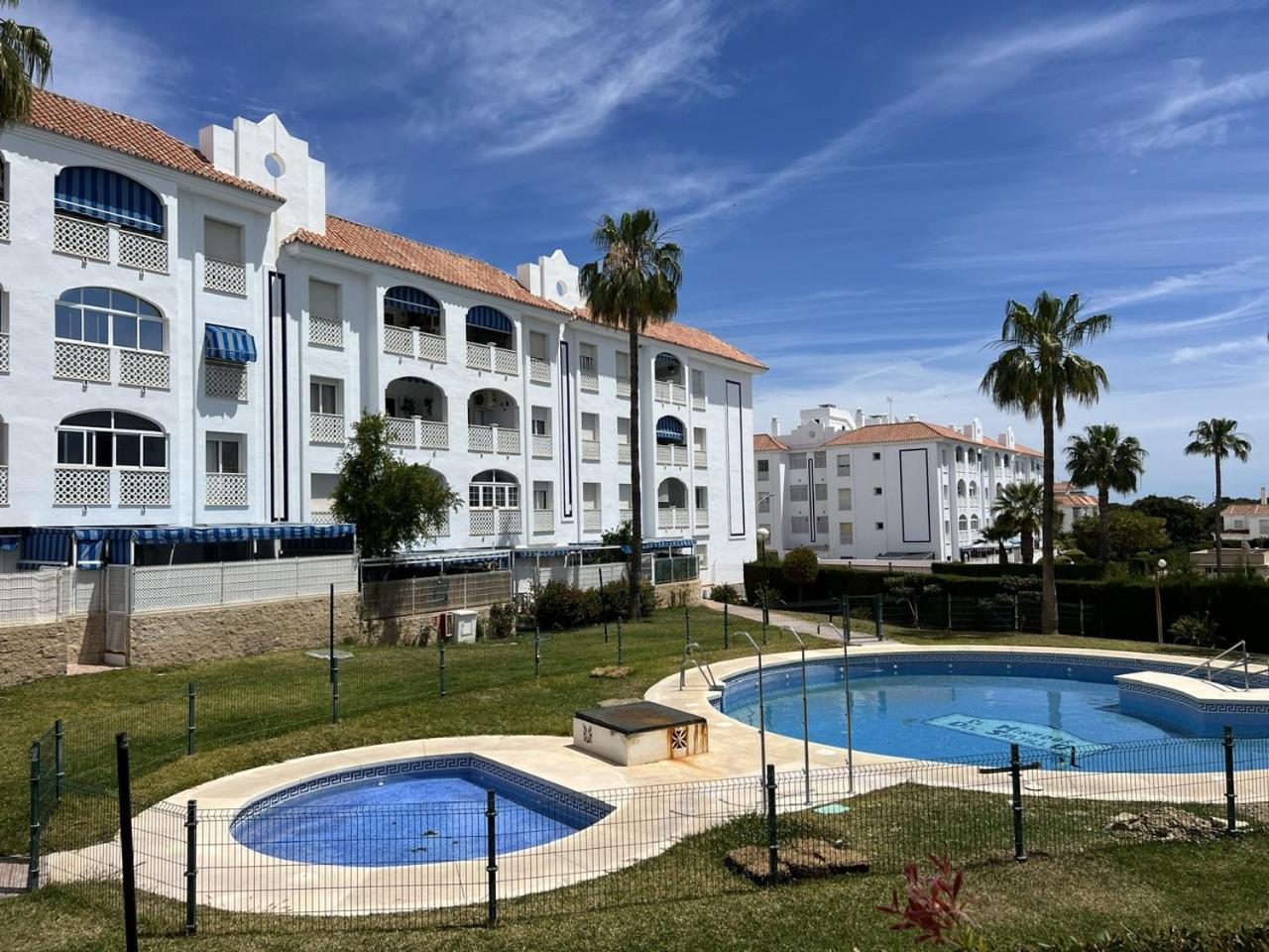 Torremolinos Habitaciones Privada En Apartamentos Compartidos (adults Only)