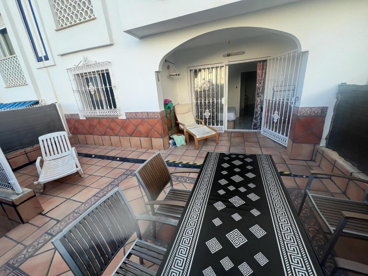 Torremolinos Habitaciones Privada En Apartamentos Compartidos (adults Only)