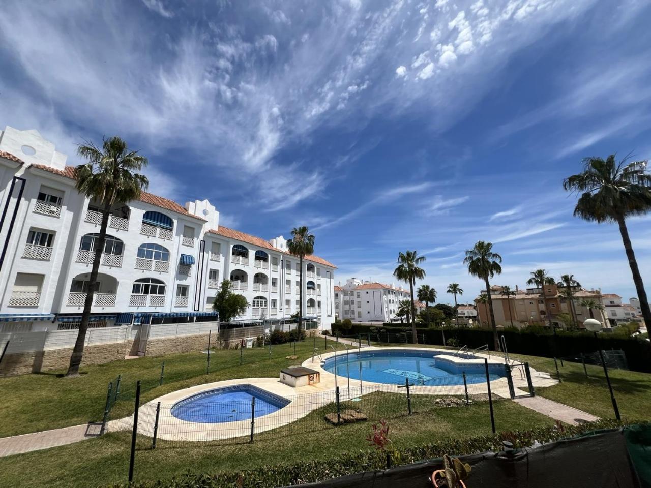 Torremolinos Habitaciones Privada En Apartamentos Compartidos (adults Only)