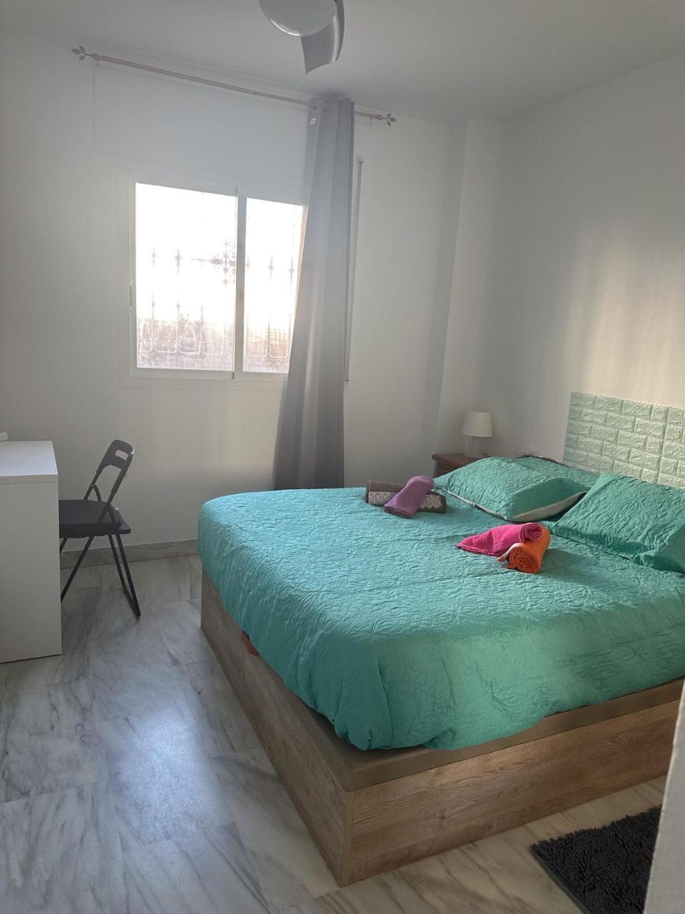 Torremolinos Habitaciones Privada En Apartamentos Compartidos (adults Only)