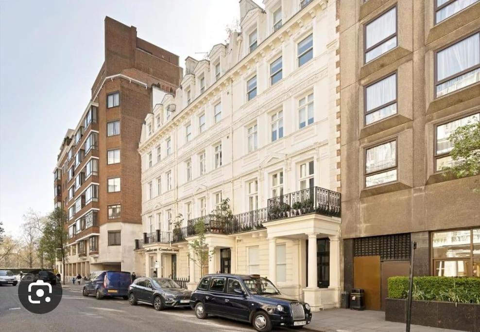 London Bayswater – Three-Bedroom Apartment