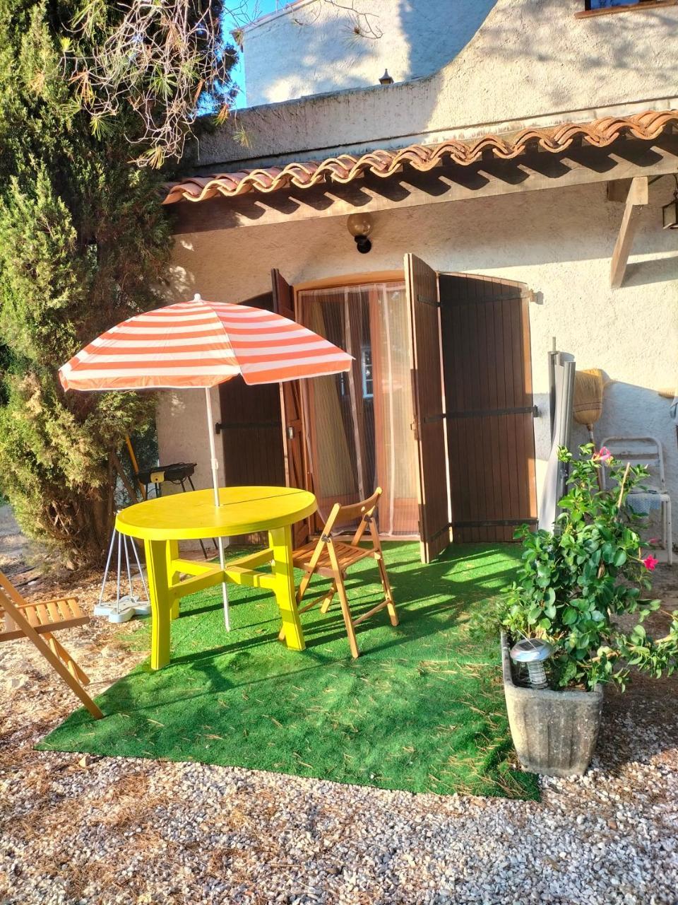 Guiteco (Adults Only) à Hyeres