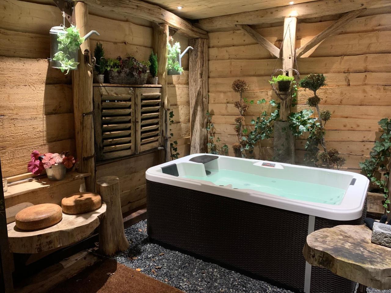 Boutique Cottage - Sauna And Jacuzzi - El Clandestino (Adults Only) in Erezee