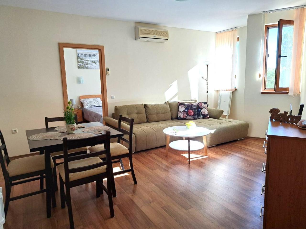 Lidda Relax In Oasis Beach Kamchia