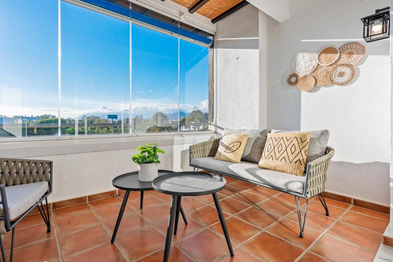 Modern Apartment - 2 Bedrooms, Beachside - Puerto Banus