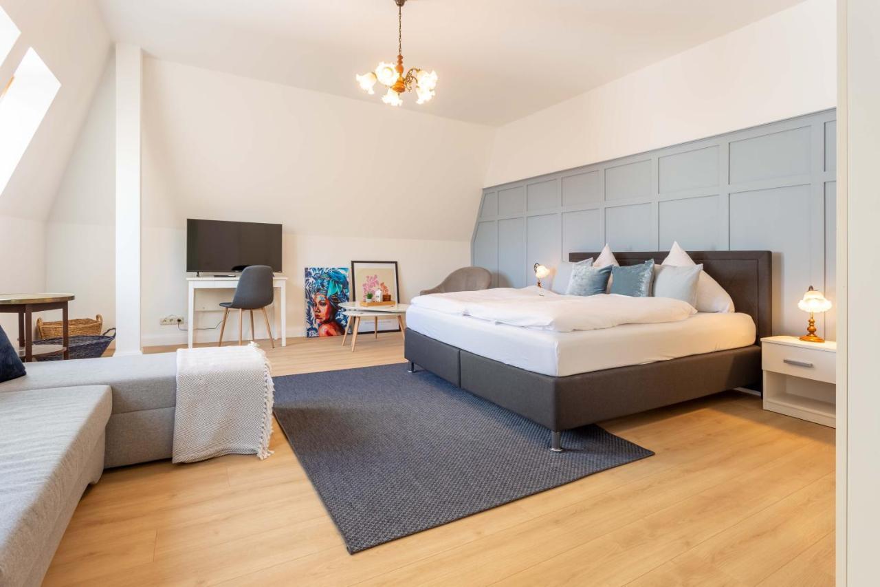 Smiles Homes Appartement 52m2 Im Hotel Mauritius - Privatparkplatz Kostenfrei, Fruhstuck Buchbar, Direkt Im Zentrum em Crimmitschau