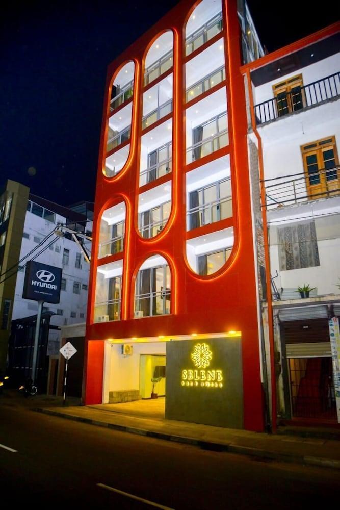 Selene City Hotel