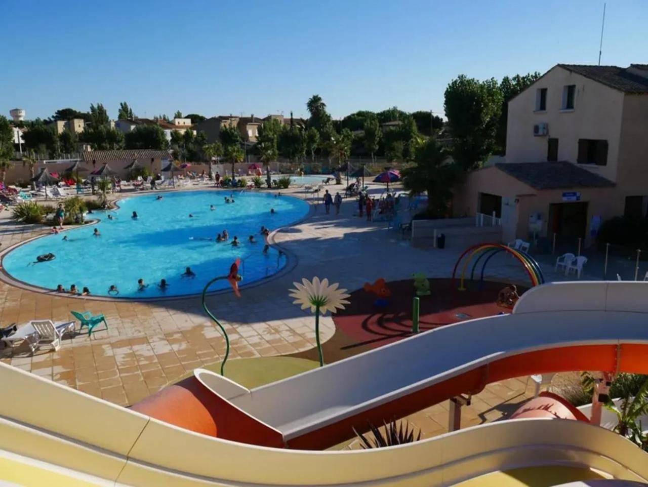 Bungalow Confortable a Serignan Avec Piscine Partagee à Serignan