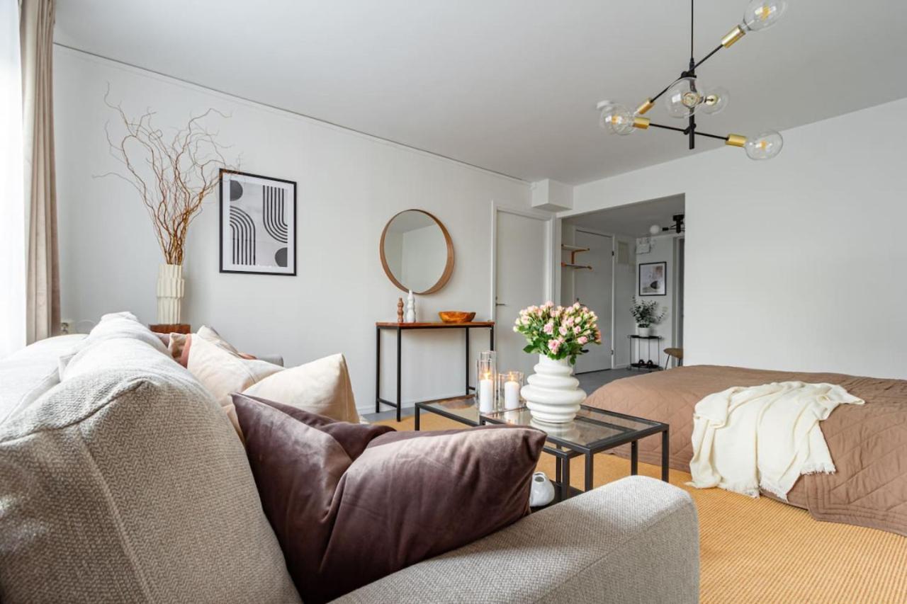 Convenient Studio In Sodermalm For 4