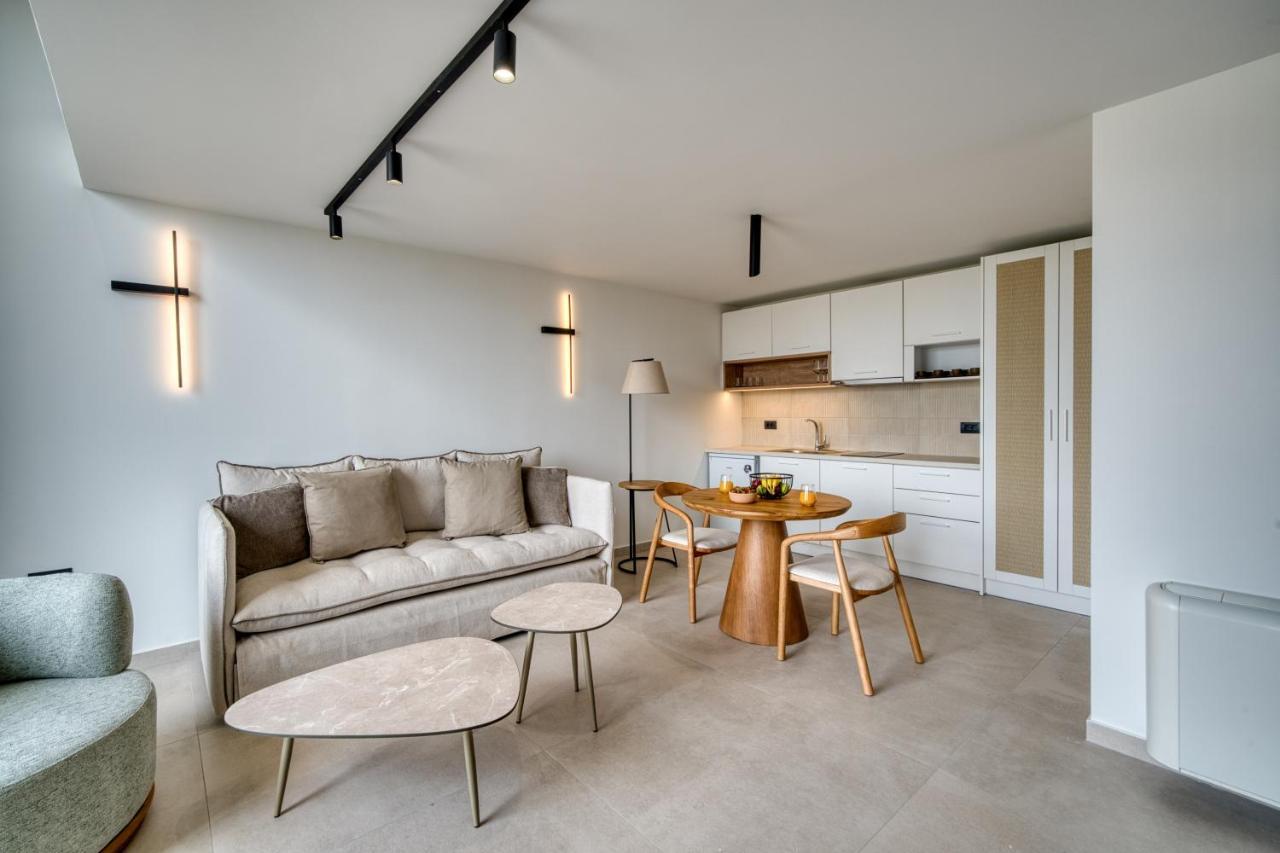 Anima Deluxe Suites, , 
