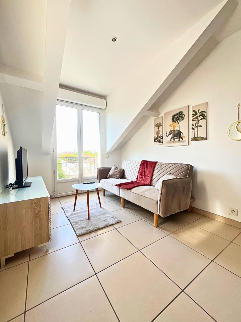Duplex-Trois Pas de la Gare em Sartrouville