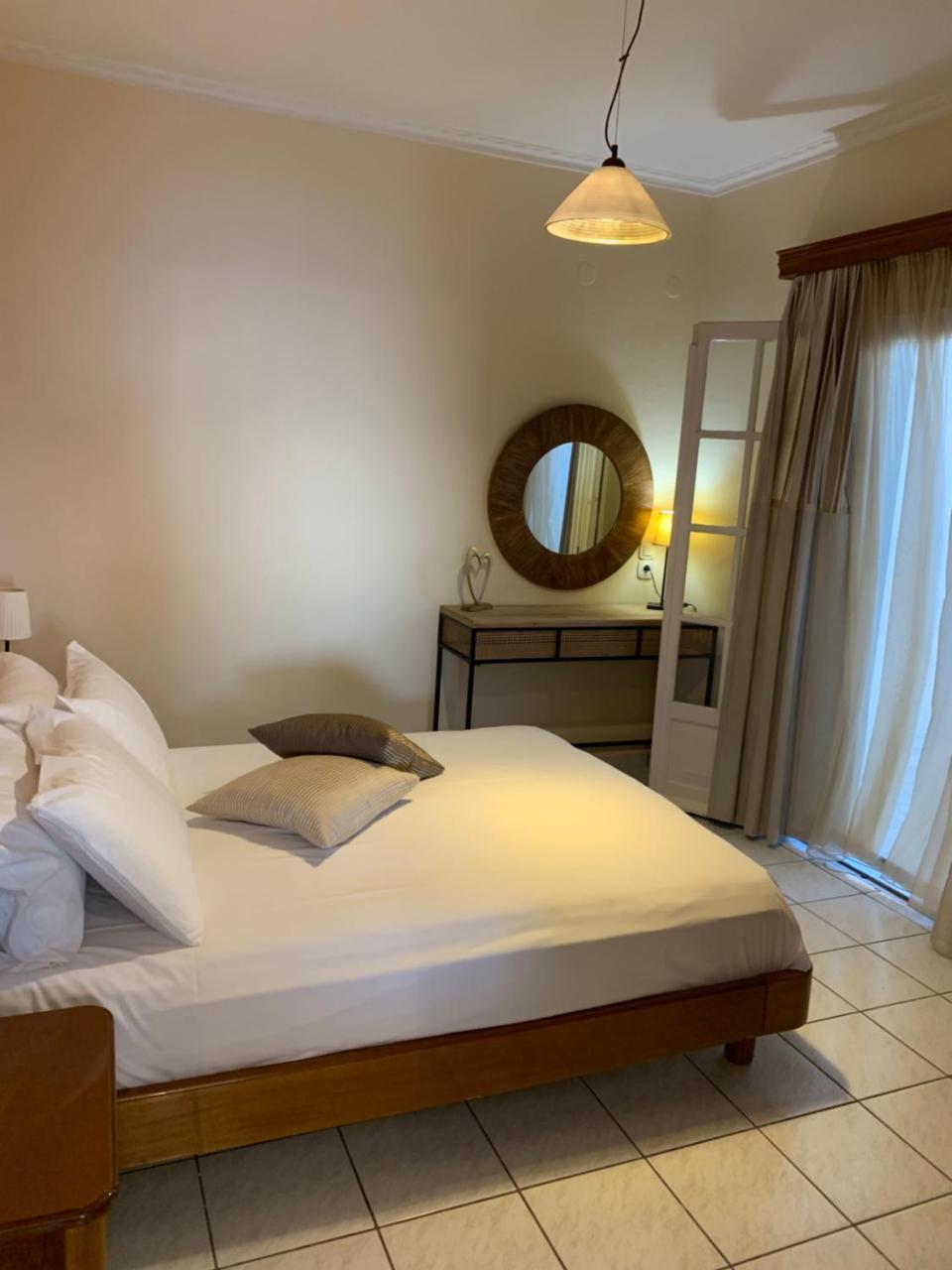 Alexandra Natalia Aparthotel 