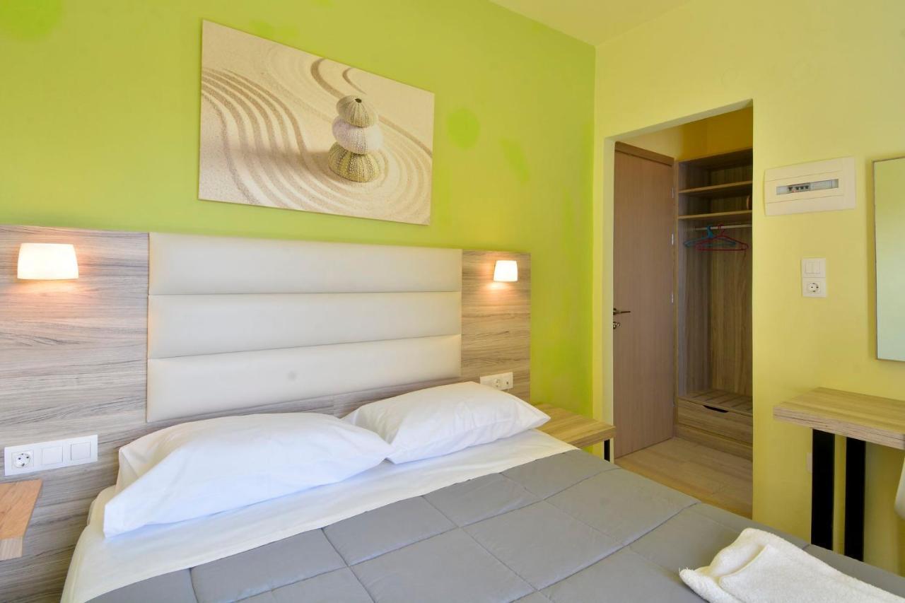 Orpheus Hotel 1 *