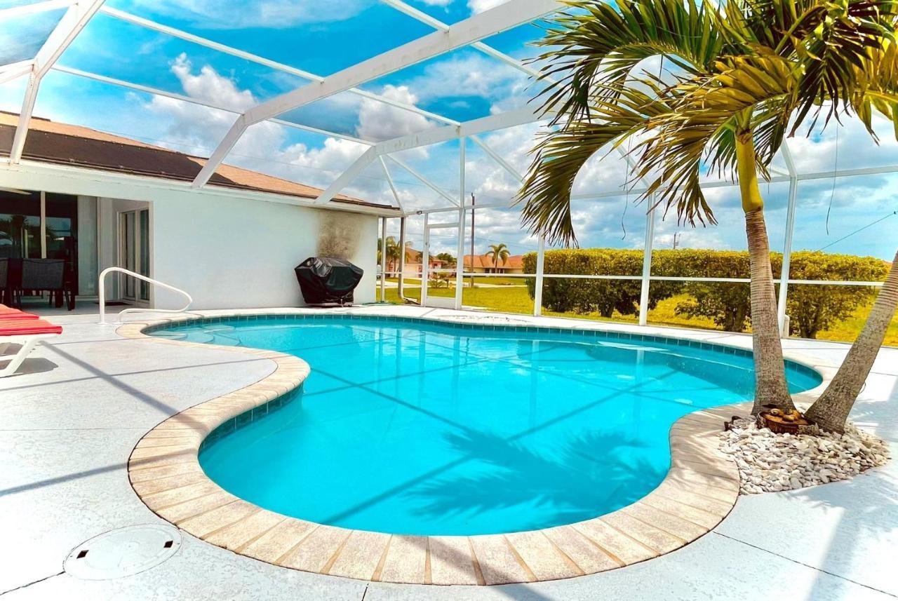 !New! Riverview House with Pool in Cape-coral