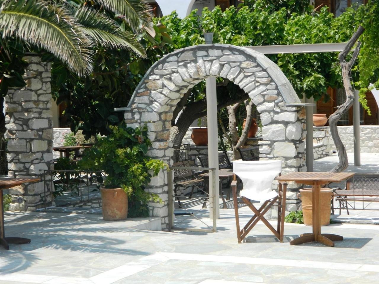 Christiana Hotel 3 *