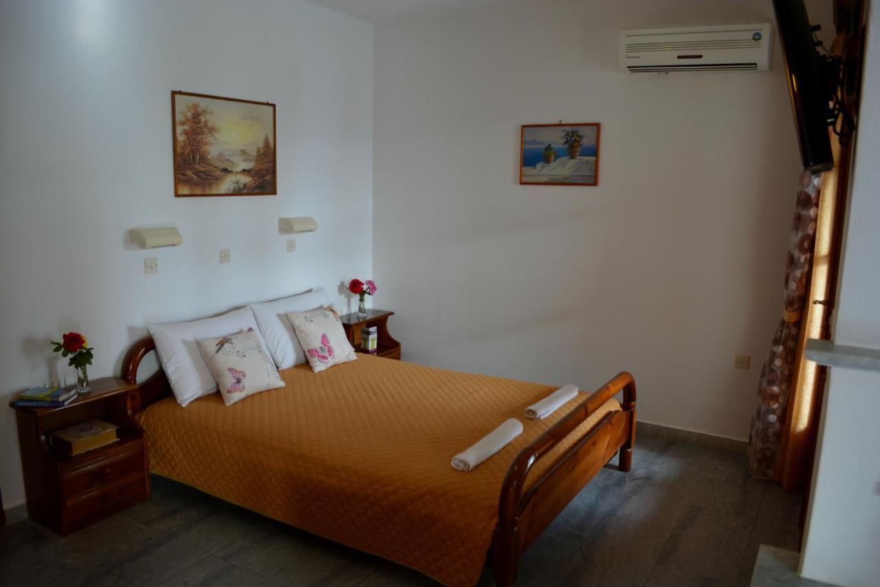 Studios Dimitra 3 *