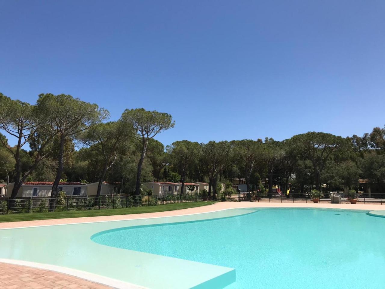Camping I Melograni in Marina-di-bibbona
