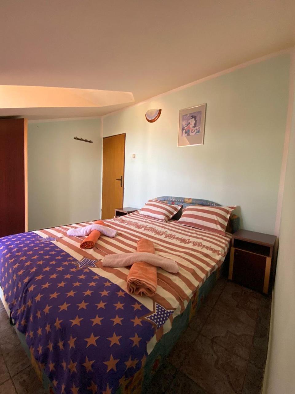 Sunny Villa Apartments