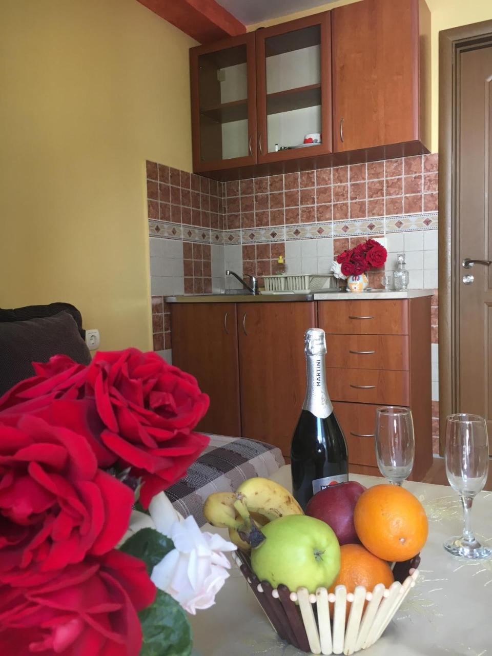 Sunny Villa Apartments