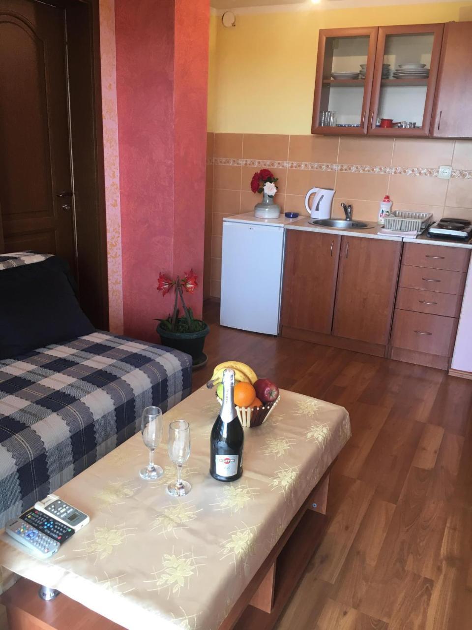 Sunny Villa Apartments