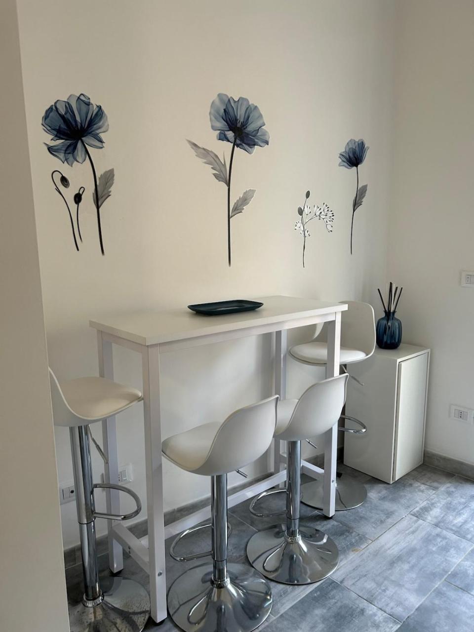 Seaside Two-room Apartment