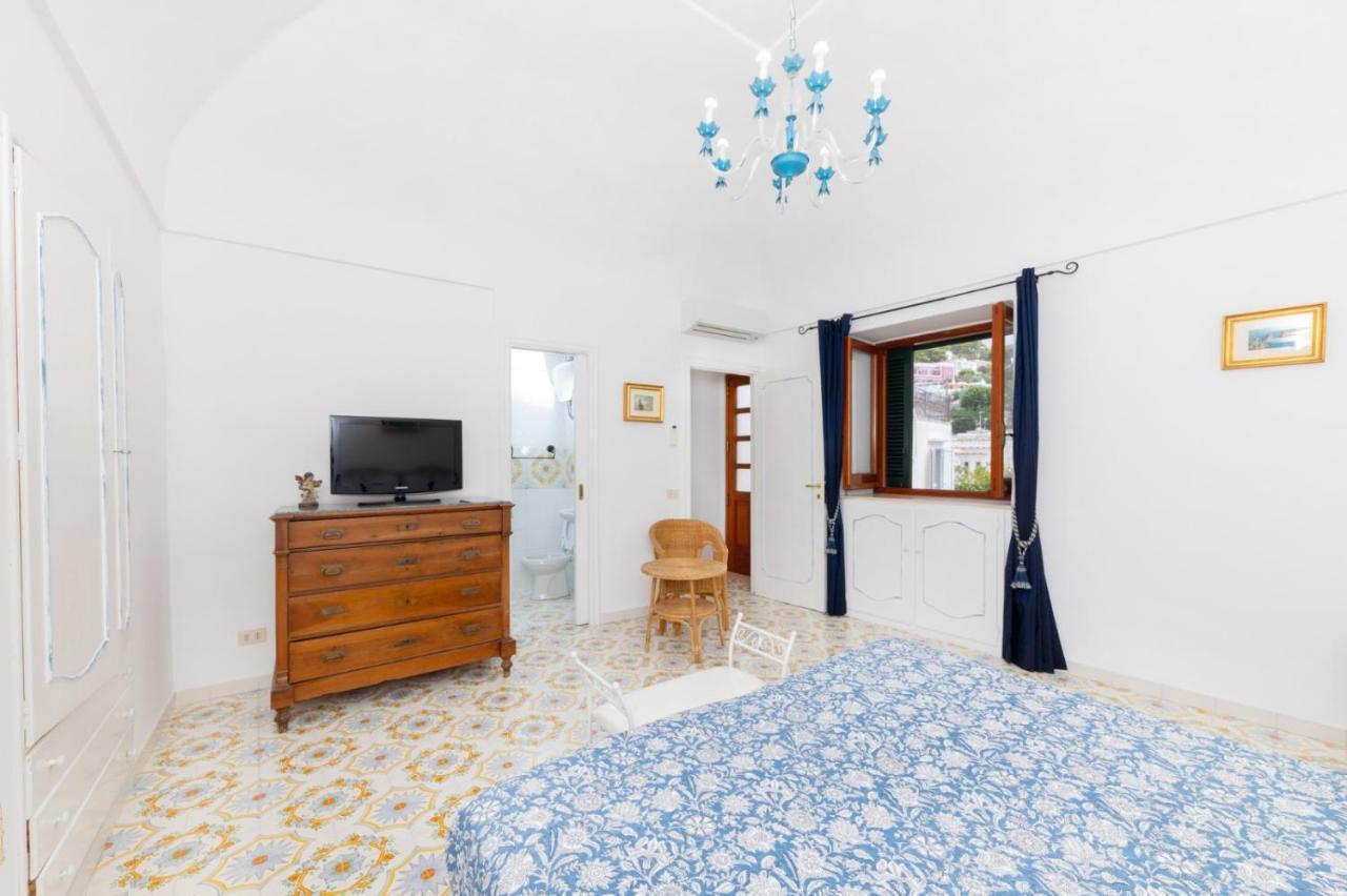 Il Merlo Capri (adults Only)
