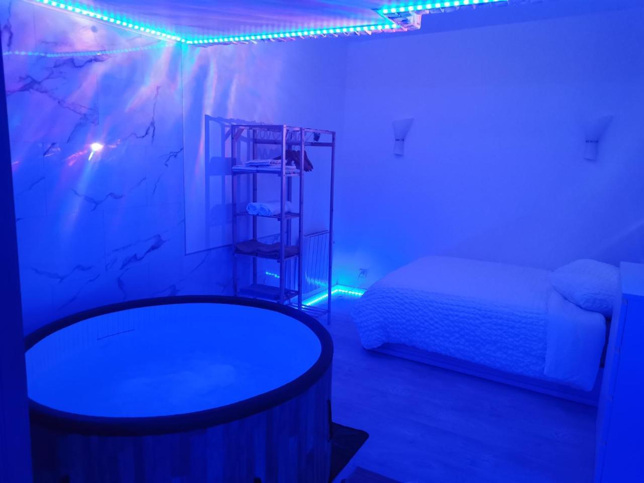 Studio Cosy Avec SPA (Adults Only) em Corbeil-essonnes