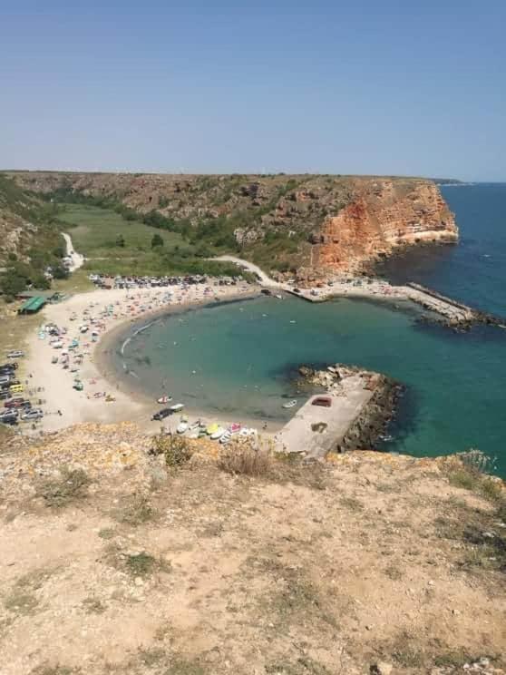 Kyshta Za Gosti chernata Roza