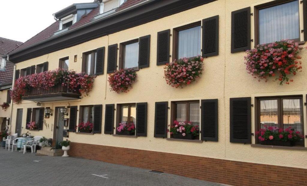 Pension Arnold Neuenburg em Neuenburg-am-rhein