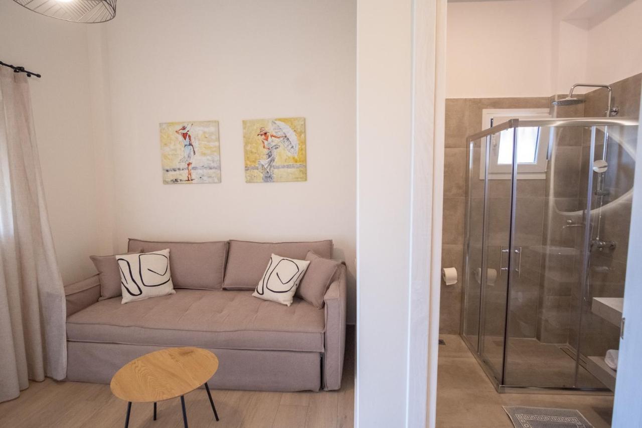 Rousis Studios Parga 