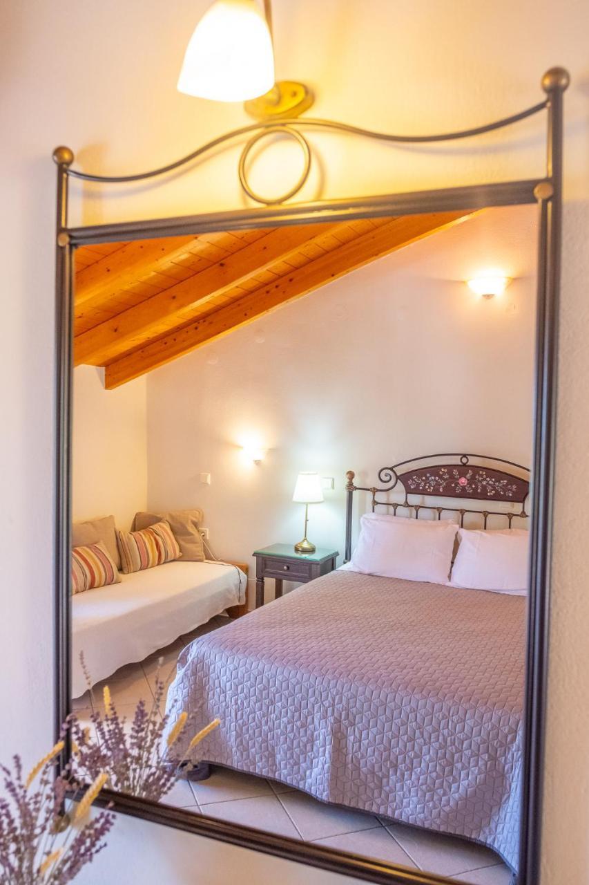 Rousis Studios Parga 