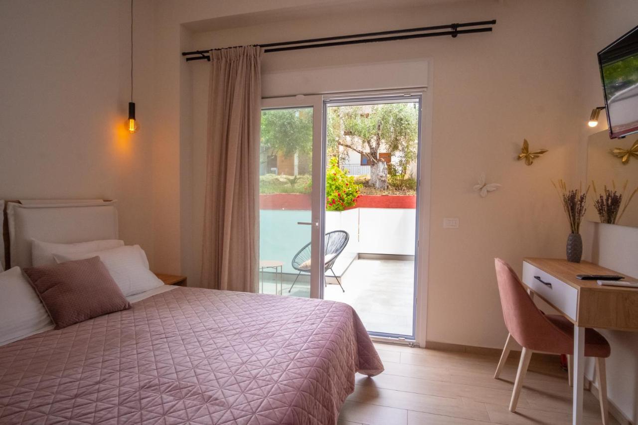 Rousis Studios Parga 