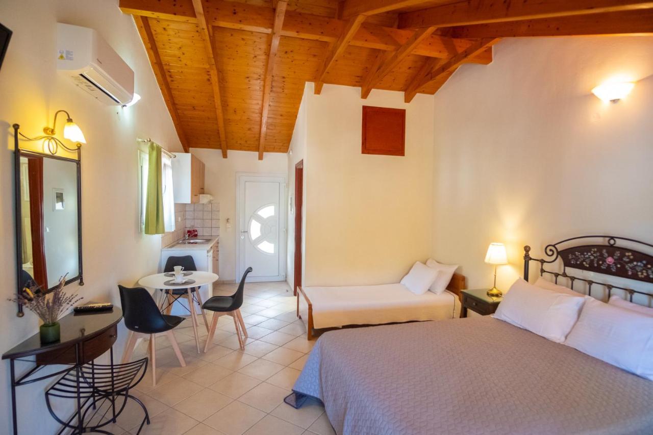 Rousis Studios Parga 