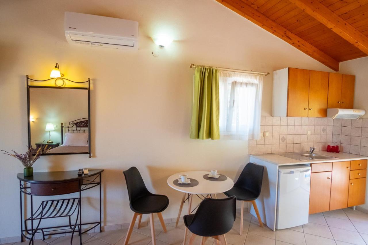 Rousis Studios Parga 