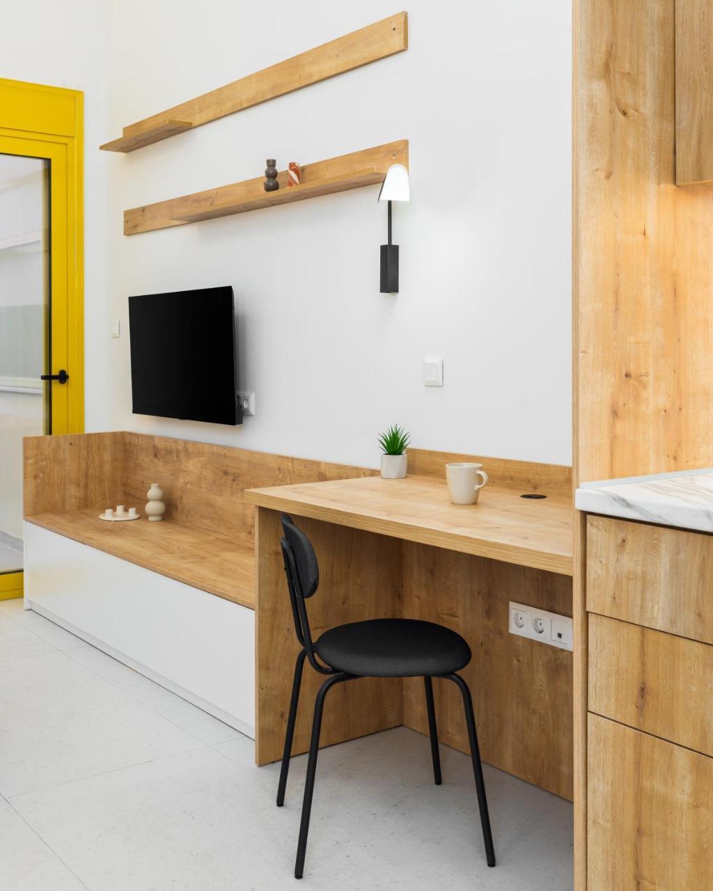 Soho Harbor by Halu!, , 