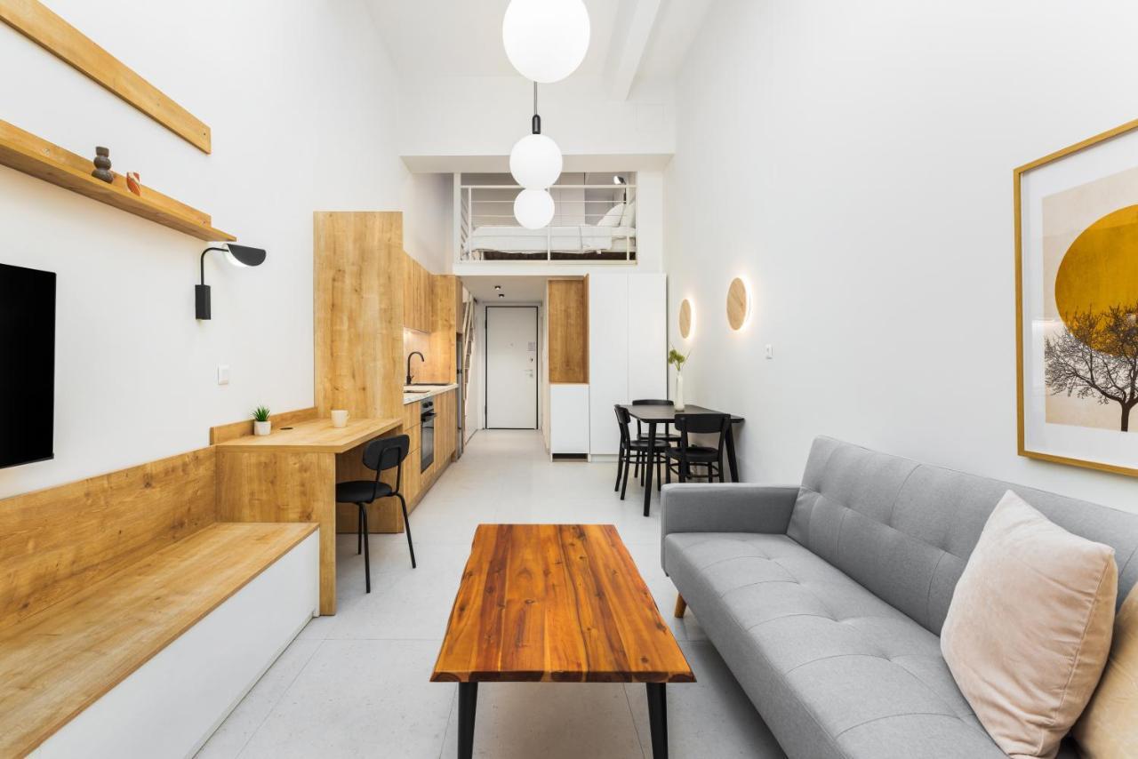 Soho Harbor by Halu!, , 