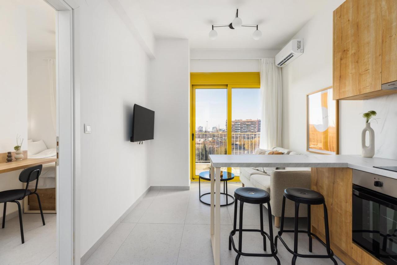 Soho Harbor by Halu!, , 