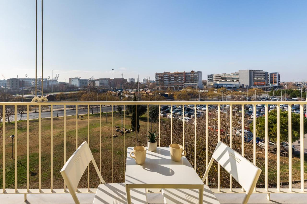 Soho Harbor by Halu!, , 