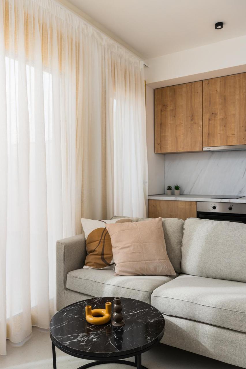 Soho Harbor by Halu!, , 