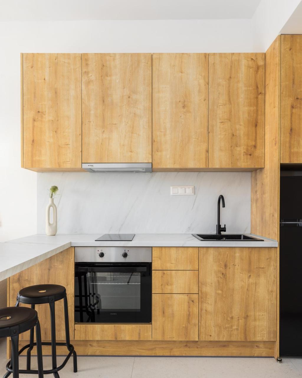 Soho Harbor by Halu!, , 