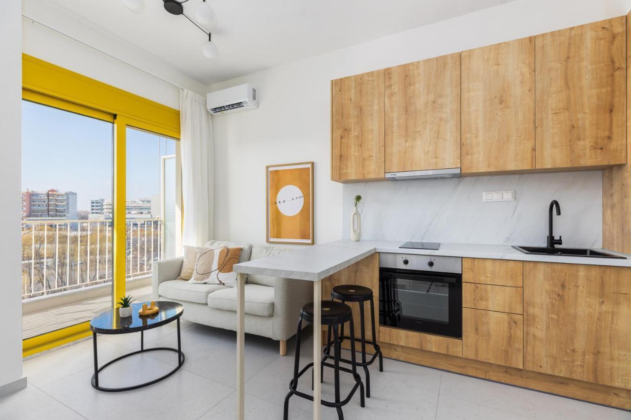 Soho Harbor by Halu!, , 