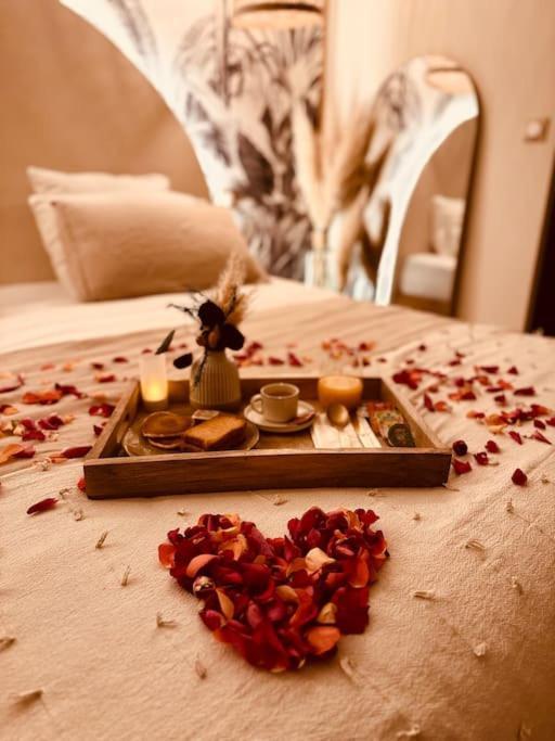 Loveroom, la Suite de L’Extase (Adults Only) em Puget-sur-argens