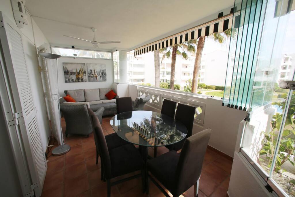 Stylish, Spacious Apartment With Sea View