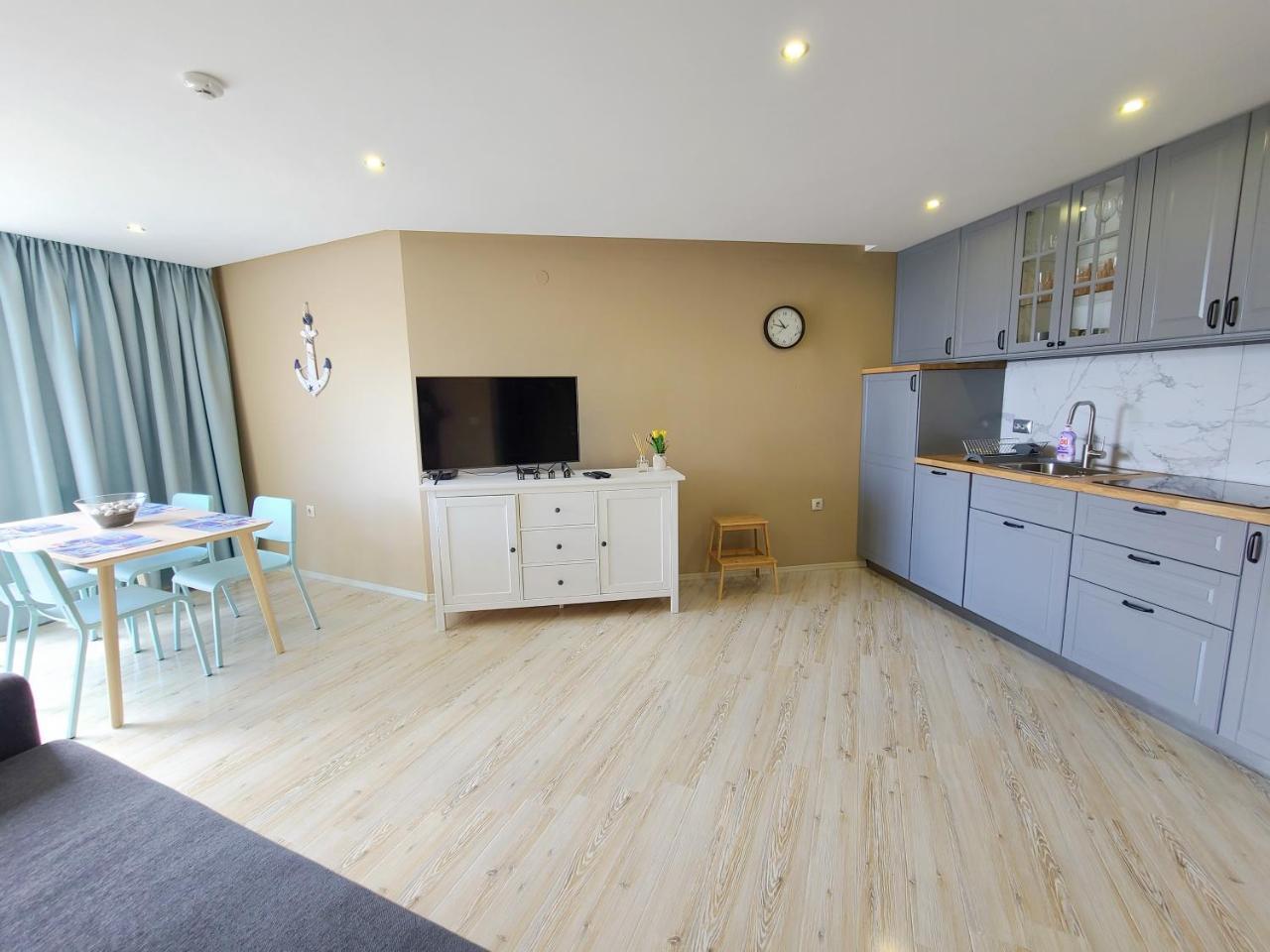 Paradiso Aparthotel Private Apartment-bsr-1