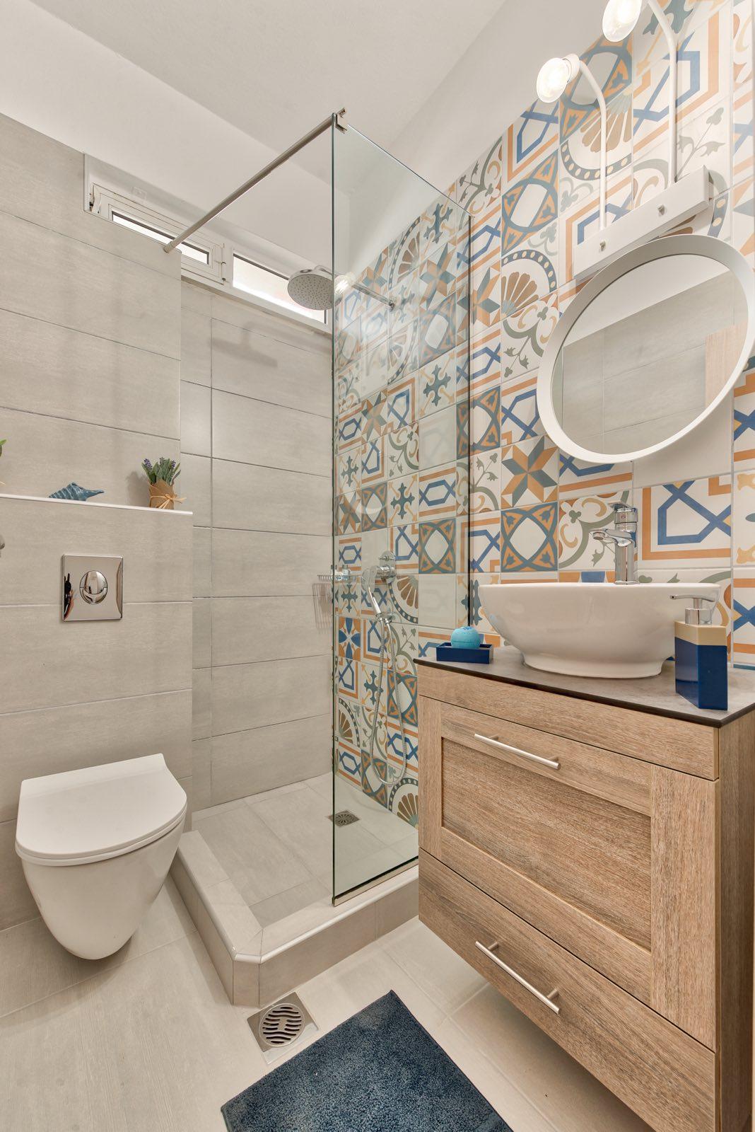 Kallas Apartments, , 