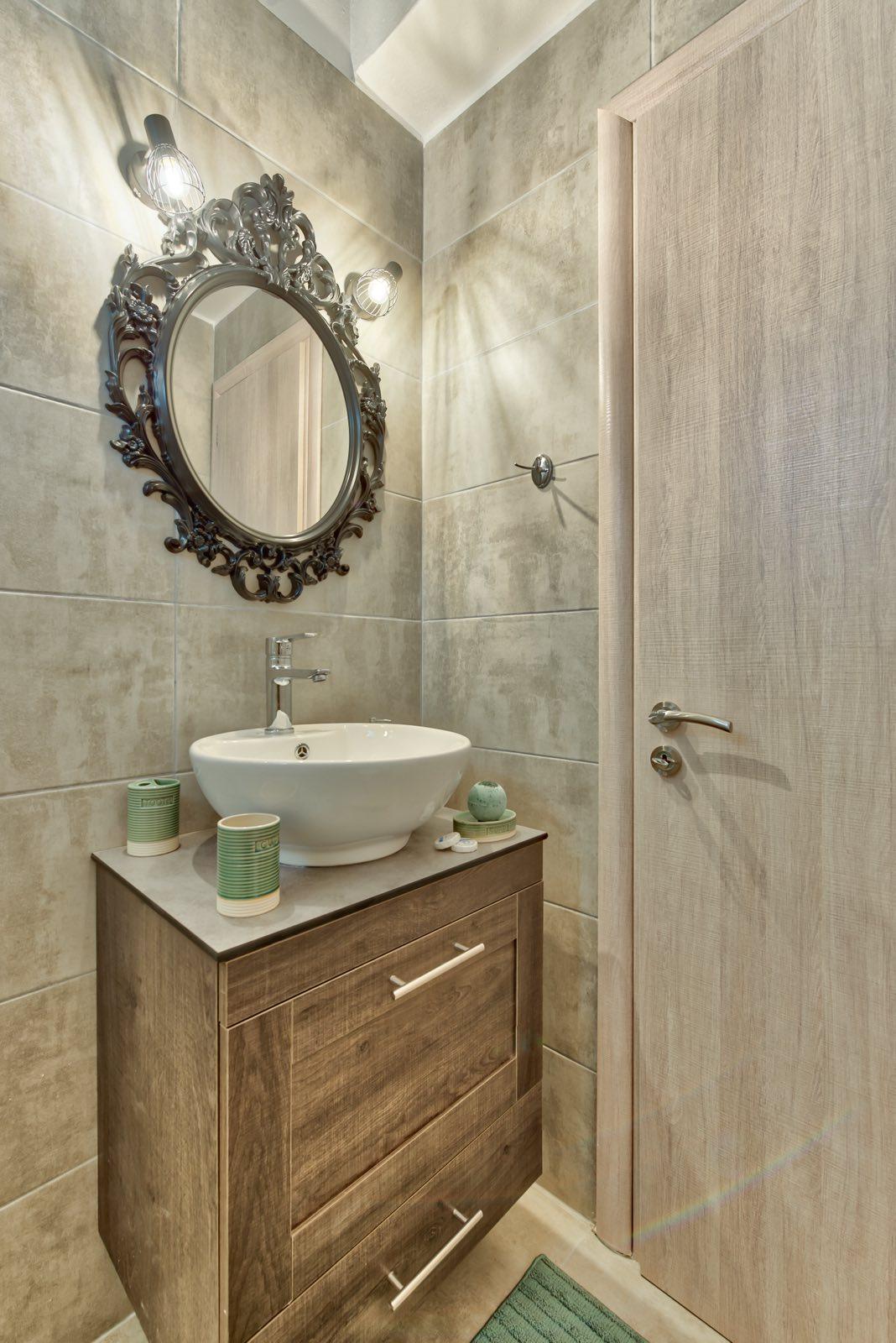 Kallas Apartments, , 