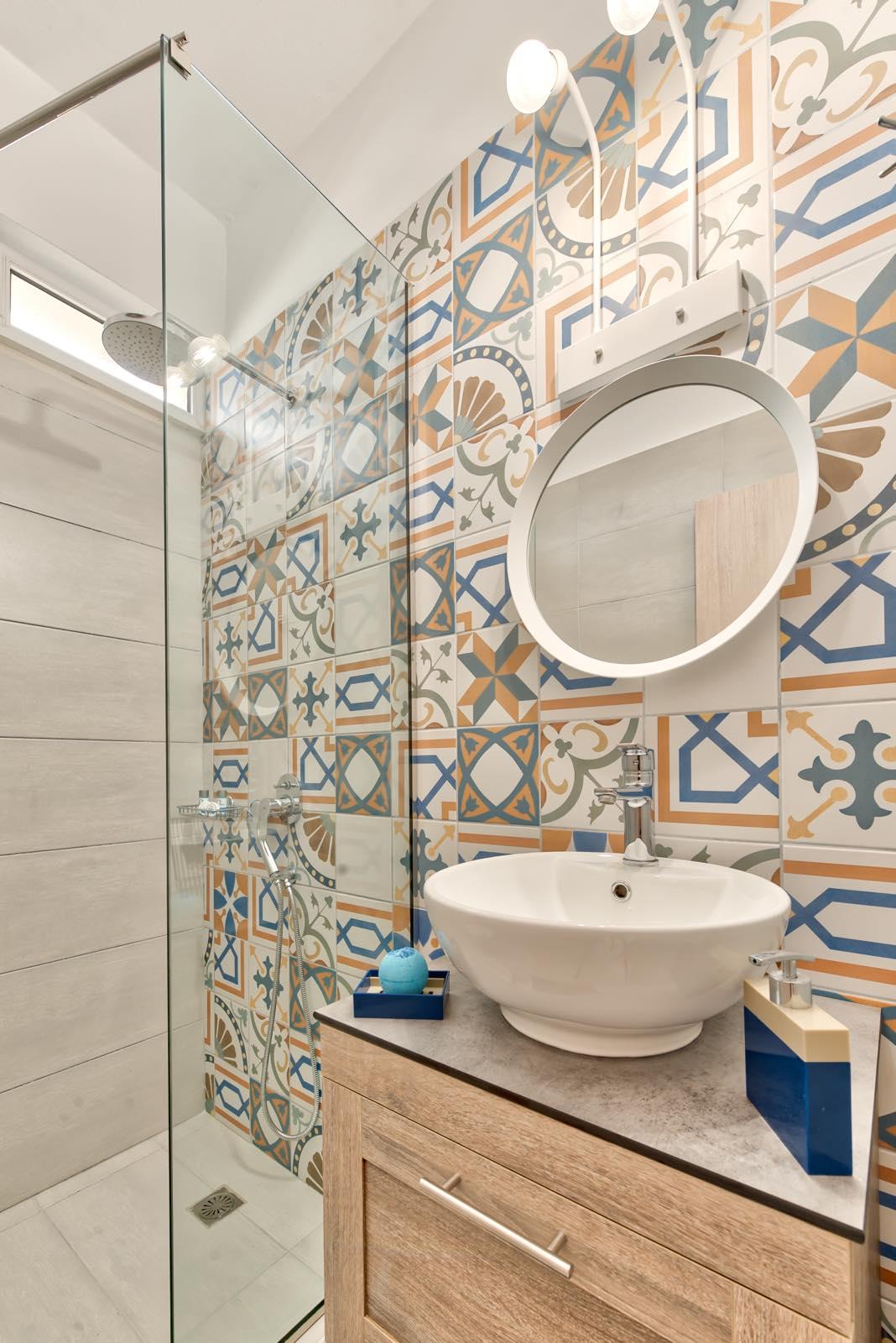 Kallas Apartments, , 