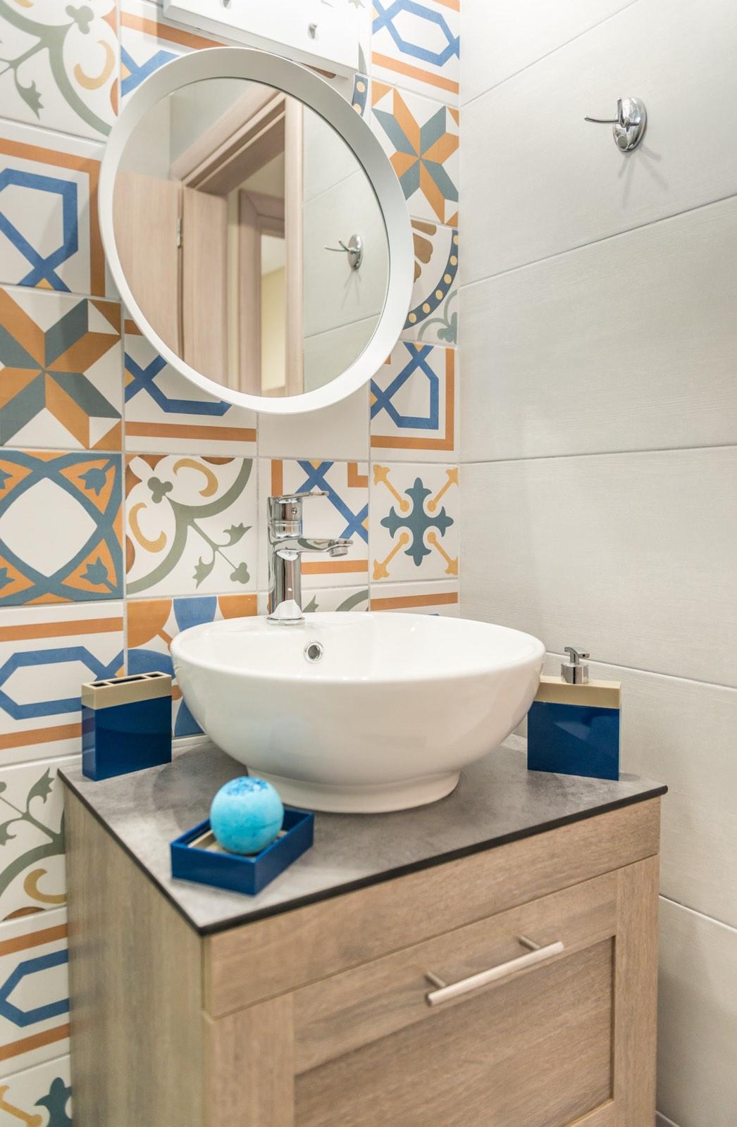 Kallas Apartments, , 