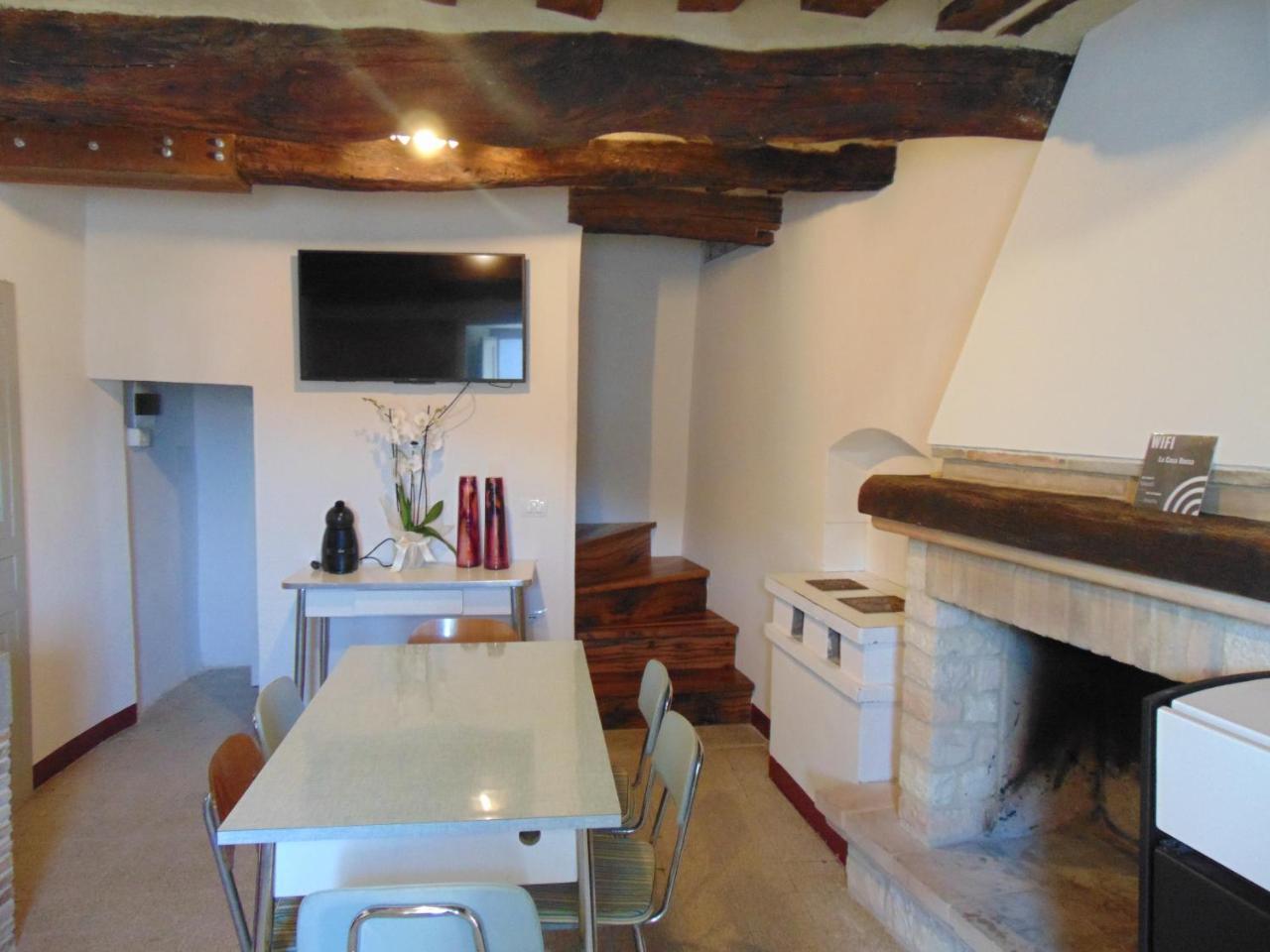 Se051 - Palazzo D'arcevia, Accogliente Trilocale Ristrutturato em Arcevia